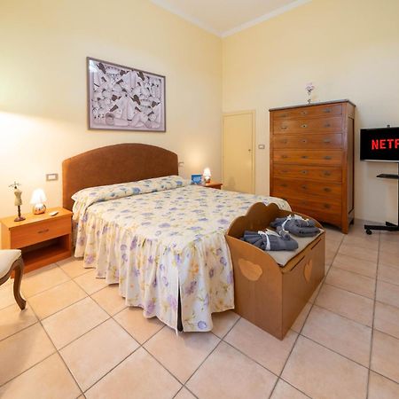 Nel Cuore Della Cittadina Termale Maison M&V Apartment Montecatini Terme Bagian luar foto